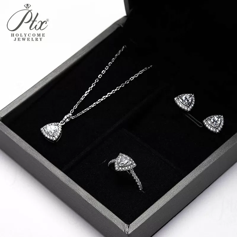 2025 Jewelry Trends: The Styles Defining This Year